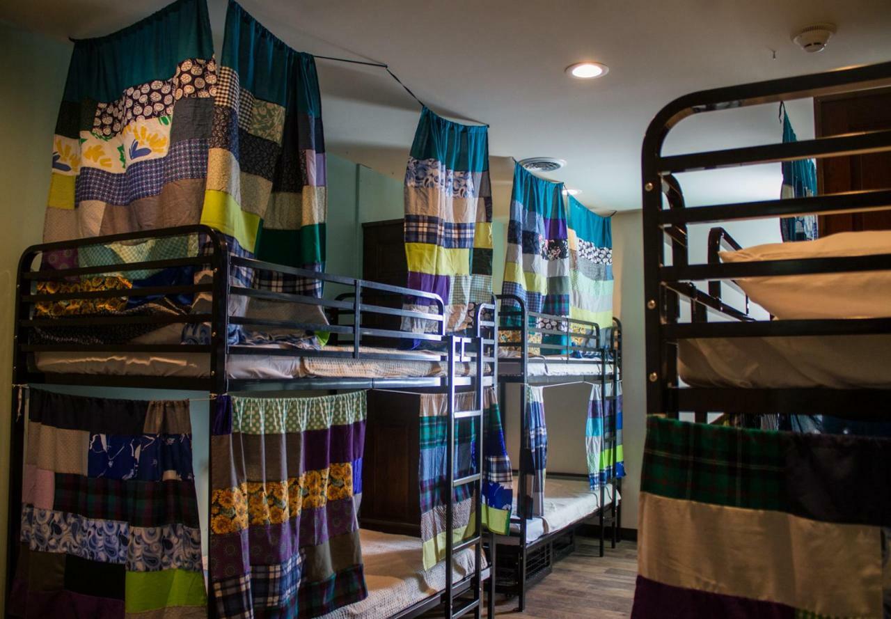 Cream City Hostel Милуоки Екстериор снимка
