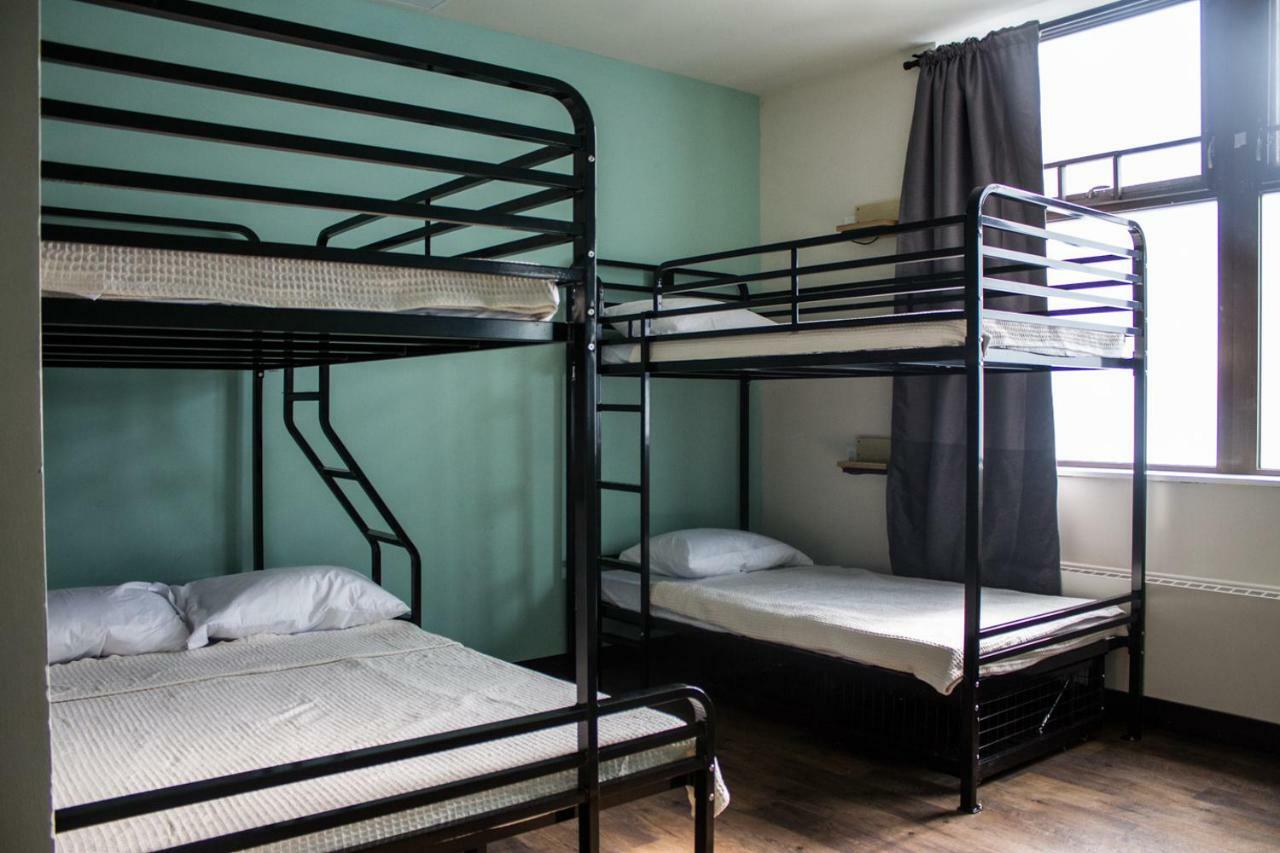 Cream City Hostel Милуоки Екстериор снимка