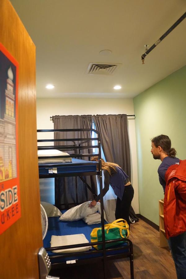 Cream City Hostel Милуоки Екстериор снимка